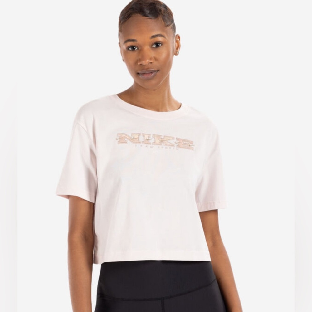 Nike Loose Fit Tee
